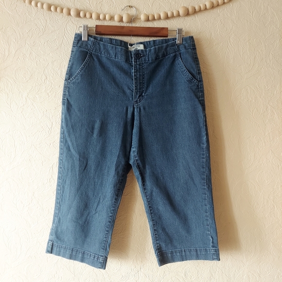 3/$15 Riders by Lee capri pants denim chambray Sz 10 - Picture 2 of 10